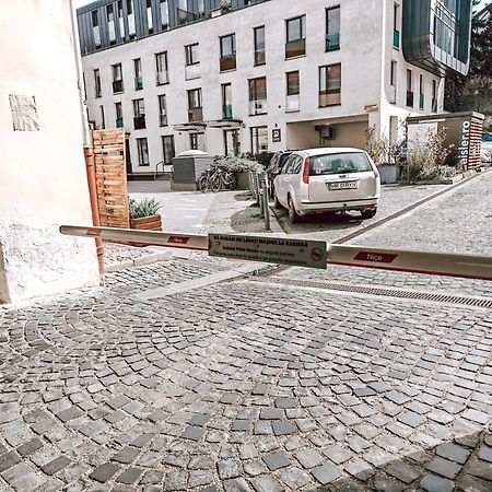 Berindei Studio - City Center - Private Parking Cluj-Napoca Buitenkant foto