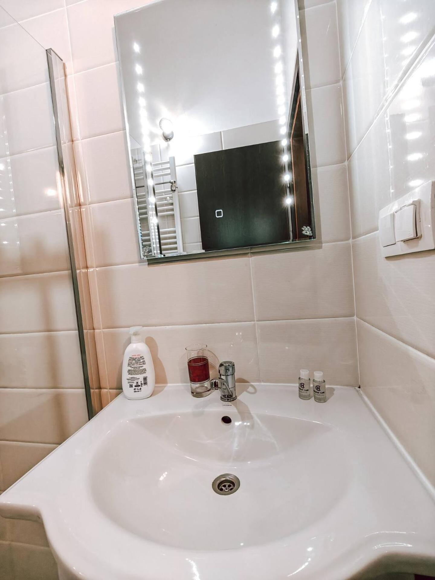 Berindei Studio - City Center - Private Parking Cluj-Napoca Buitenkant foto